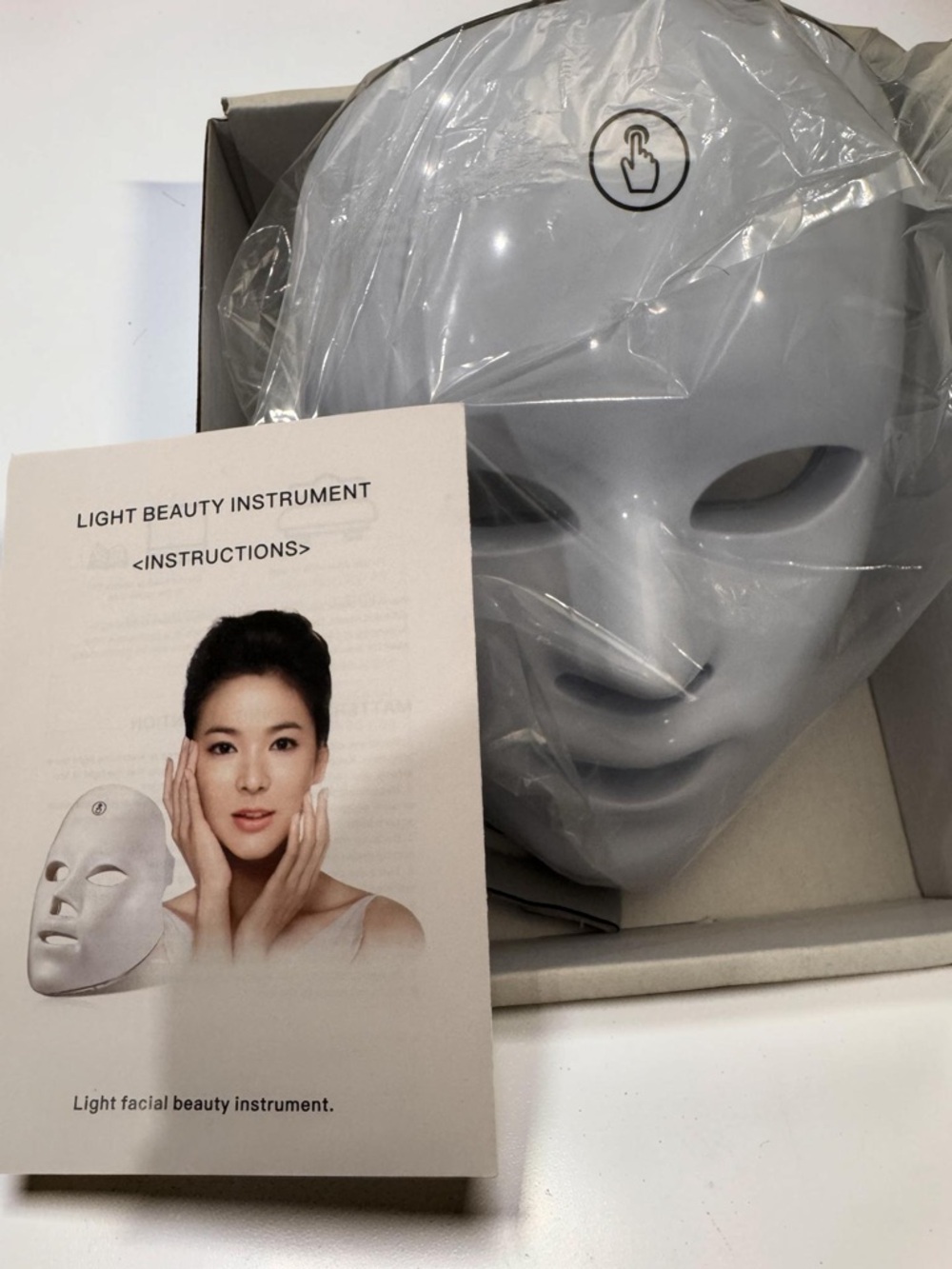 White LED Light Facial Mask for Home Skincare